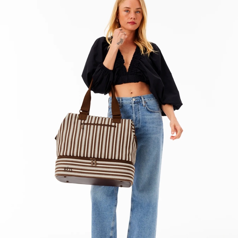 Beis Mini Weekender in Maple Stripe